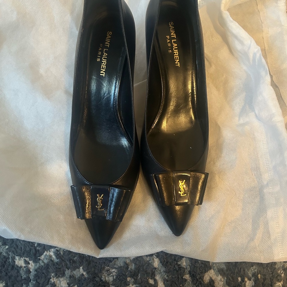 Saint Laurent Black Heels with Metallic Accent
